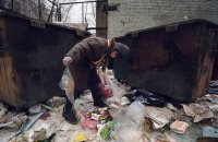 Помню за гостиницей "Интурист" баночки пивные искали... Тогда их многие собирали, и в продаже их не было... Только не в 92-ом, а в 88-89 где-то...