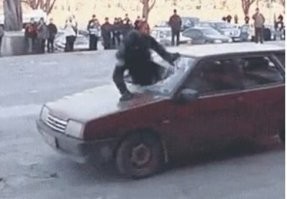 Бедная девяточка,! Была такая в 90 -м, только с коротким крылом, круть по тем временам!