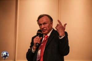 Насчет науки и мифов оставлю для потомков. Ну чтобы понимали, что наука это обычные дяди и тети. И убийцы, и торгаши безпринципные в науке не редкость.