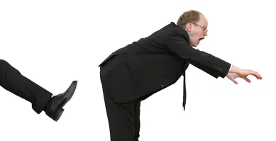 Ушёл в отставку