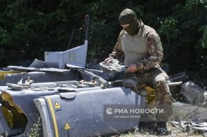 Обломки ракет Storm Shadow и ATACMS.

@milinfolive