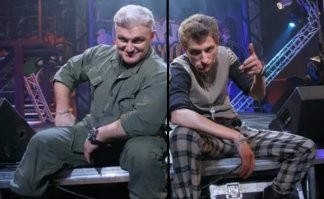 ну разные люди в одежде одного фасона и разного размера; и чо?