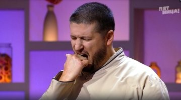 Где-то заплакал Агзамов