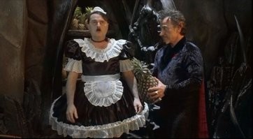 "А нормальные дети у них бывают?": в соцсетях удивляются падчерице вице-президента США