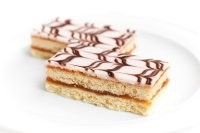 Я в детстве вот это пирожное любил.