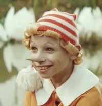 15 идей того, как небанально использовать дорожный конус