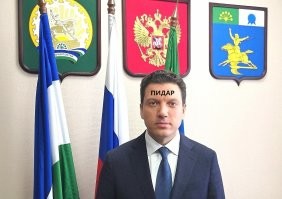 Мэр российского города засудил пенсионерку за фразу о воре, который должен сидеть в тюрьме
