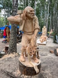 Супругам из Благовещенска, защищавшим свою квартиру от подростков, грозит уголовное наказание