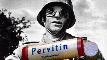 Давно заметил, что зачастую реально используемые на Западе способы и методы приписывают нам. Уже целые статьи и исследования про ВВ2 и  "Pervitin" с фактами и доказательствами. А какой-то бабадук пишет про Курскую дугу эту дичь.
П.С. Baba-duck - тетка с утиными губами.