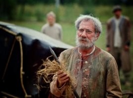 Наши обслуживающие бригады такие-хоба! Что один человек сделал.... Как это там у них устроено? И потом индийцы такие: 
 И конечно опосля танцы с песнями.