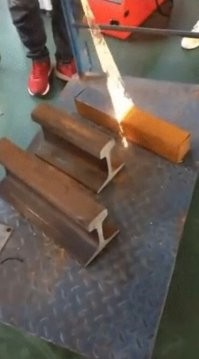 Вот сцуко. а я крацовкой мудохался..