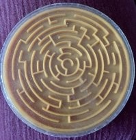 Были и посложней с мостиками, и в виде куба.