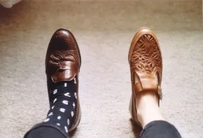 Обычно такое фото отправляют с подписью "Что надеть?" Недоброе утро тут не при чём.