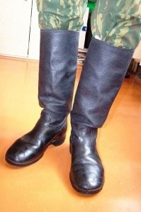 Как убрать складки и вмятины с кроссовок