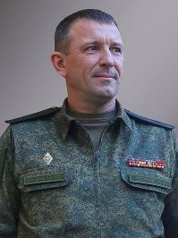 К сожалению, под раздачу иногда попадают и непричастные, как, например, генерал Иван Иванович Попов. Его талант и старания во многом предопределили срыв киевского прошлогоднего наступления на Запорожском направлении. Единственная его провинность - он имел неосторожность открыто критиковать свое начальство.