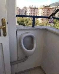 26 самых необычных в России балконов, которые поражают