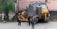 Думал это та же толстуха, уже три дня не унимается, и город громит! Джон Химеер на русский лад!