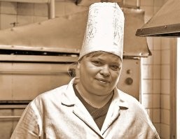 На нашей кухне бандерлога бы сразу на фарш провернули