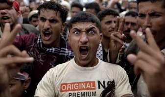 Национальное большинство Франции и Англии