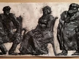 Откуда берут этих скульпторов, которые издеваются над персонажами. Почему на памятнике люди из стали выглядят, как люди их грязи?

UPD: Погуглил этого Молькова Сергея Борисовича, у него есть и другие столь же уродские скульптуры (причём, получавшие всякие "премии" и т.д.)