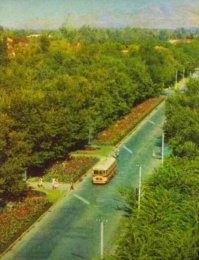 Почему&nbsp;в Москве так часто перекладывают плитку