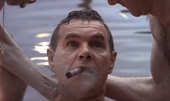 Такое только в кино случается.Это невероятно