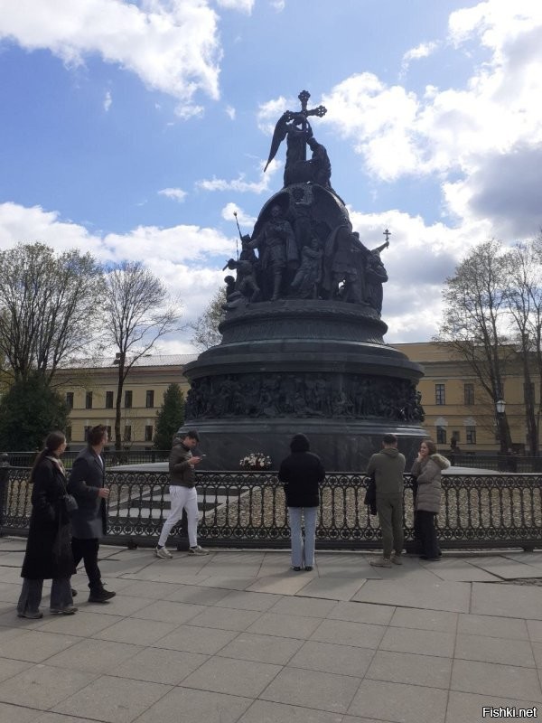в мае ездил. впечатляющее место.
