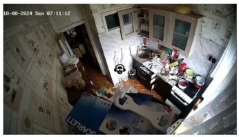 Точно такая же кухня у нас была, когда жили в Рыбачьем, напротив Петропавловска, лет 40 назад  . Приятное ощущение ностальгии )).
За 3 года там застали только одно заметное землетрясение баллов на 4-5.