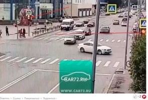 То есть вот этот дублирующий светофор вас не смущяет?
