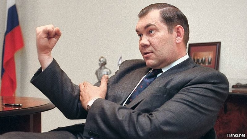 Ну, не фигу, конечно, показывали...