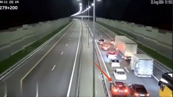 Даже в этой ситуации нашёлся "заднеприводный".