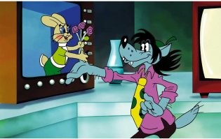 Ага. Солнце. 

Раз ничего не видно, дай-ка я газету прибавлю. 

Ну или залип в смартфоне.