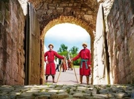 Предъяви QR !