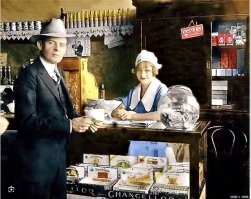 Мдя.. Возникает диссонанс от фотографий одного года,в сельской местности..