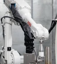 Особенно впечатлила железяка от АВВ открывающая бутылку.