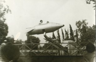 Казань. Парк ДК Химиков. Аттракцион Ракета. 1960ые.