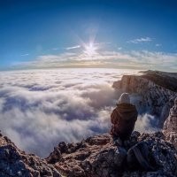 Ай-Петри Крым. Весной тоже все зеленое.