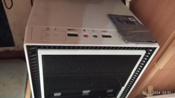 Мой специалист тоже несколько раз выключал. Выход прост - старая кредитка и скотч.