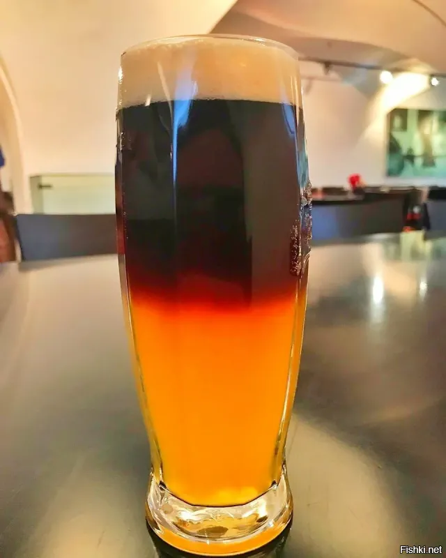 Можно подавать раздельно- не смешивать, можно смешать- но не перемешивать, как резано пиво, а можно перемешать до однородной массы.)))