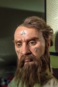 Клейма таким ... надо набивать на ипальник