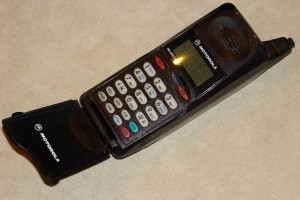 У меня был Моторола DPC-650, с 1997 года. Стандарт D-AMPS (TDMA) 800