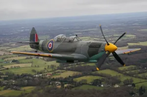 Такой Спитфайр и не видел никогда.