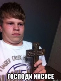 Певец Оскар, ставший женщиной, заявил, что в России ему жилось бы лучше, чем в "нищей Америке"