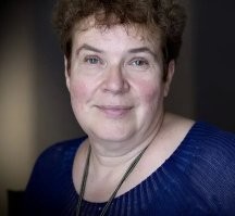 подумаешь.
Тамара Эйдельман всю жизнь выглядит, как Джереми Кларксон.