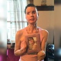 Потом шимпанзе взрослеет и дело заканчивается этим: