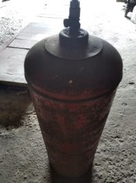 да я всегда свой баллон пользую на работе, дома и шаурму готовлю, хороший баллон был.
Давай тебе на паталок натяну красивый.