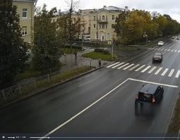 Жёлтый - запрещающий, так написано в ПДД.
И не то, что на пересечение выехал, от стоп-линию на красный пересёк: