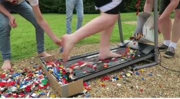 Тренироваться надо.