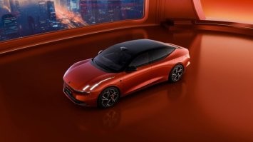 Из другого поста на фишках:

Компания Lynk & Co выпустила геймерский электрокар Z10 STARBUFF с компьютером на заднем кресле. Китайско-шведский автомобильный бренд уточняет, что это не какой-то концепт, а серийный автомобиль.
Обещают, что тянуть будет любые современные игры: в сетапе процессор AMD V2000A и графика RX 6600M, 17  монитор с 3K-разрешением, твердотельный накопитель емкостью 1 Тбайт и модем 5G. Кабина также оснащена премиальной аудиосистемой Harman Kardon с 23 динамиками, обеспечивающей «захватывающее звучание».
В топе у авто 421-сильный мотор, разгон до «сотни» за 3.5 сек и запас хода до 766 км. Цена   от 3 млн рублей ( 236 800).