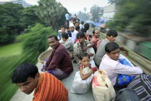 Все правильно! Для индии 5 человек из 1.2 млн.-капля в море.....